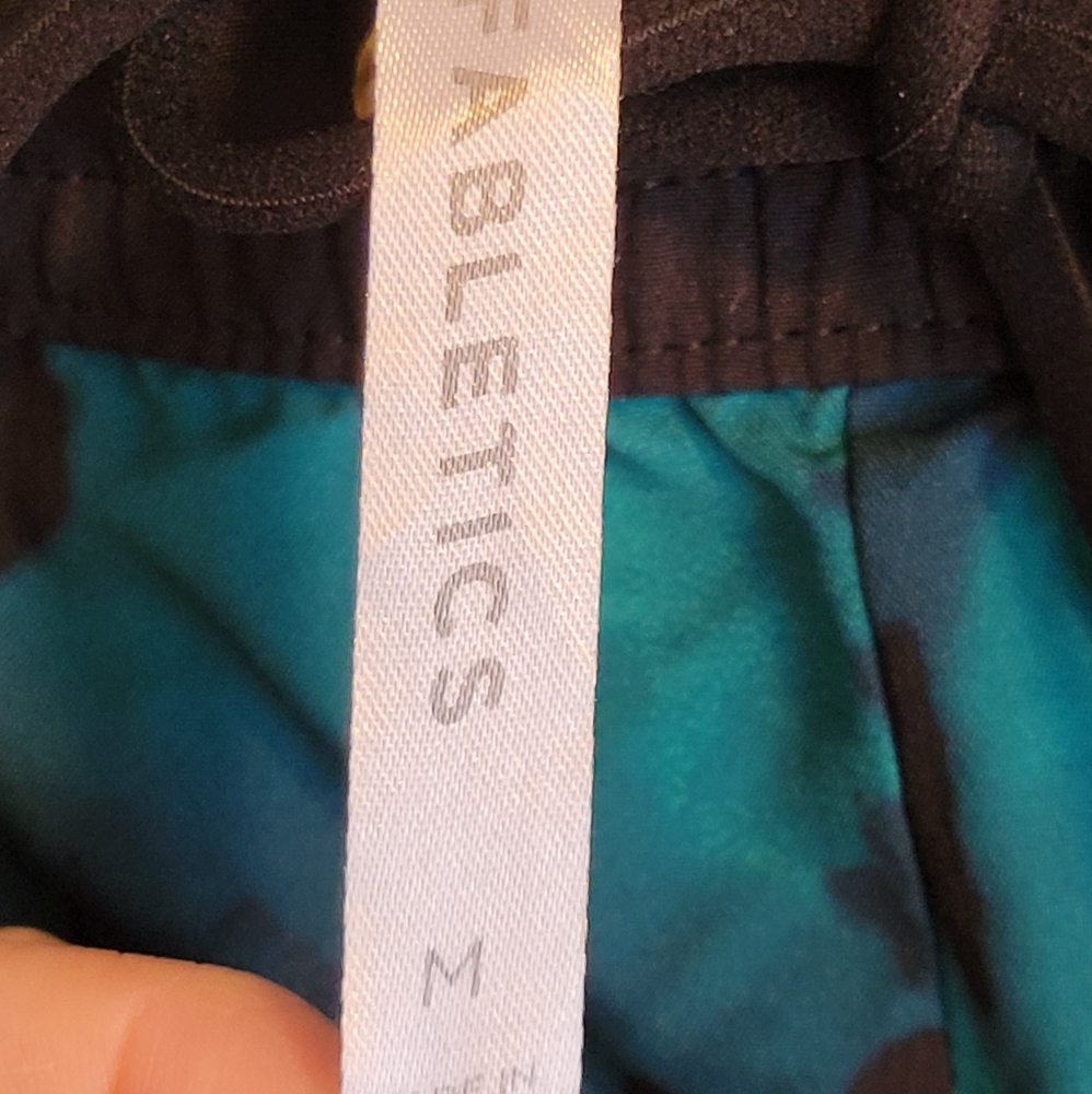 Fabletics Running Shorts - Picture 7 of 7